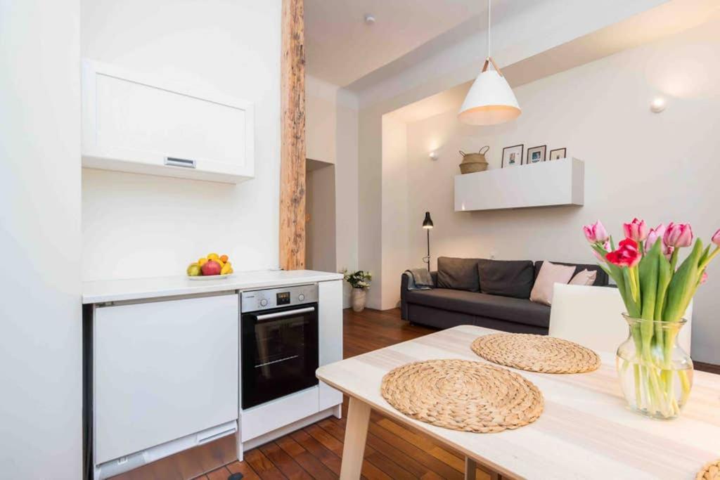 Best Location, Beautiful And Quiet Old Town Apt. Tallin Zewnętrze zdjęcie